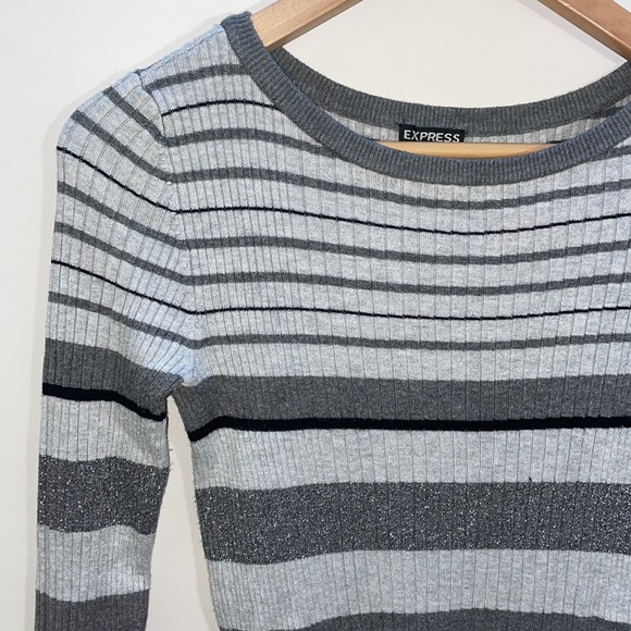 NWOT Express Knit Sweater Medium Striped Metallic Gray - Picture 4 of 10